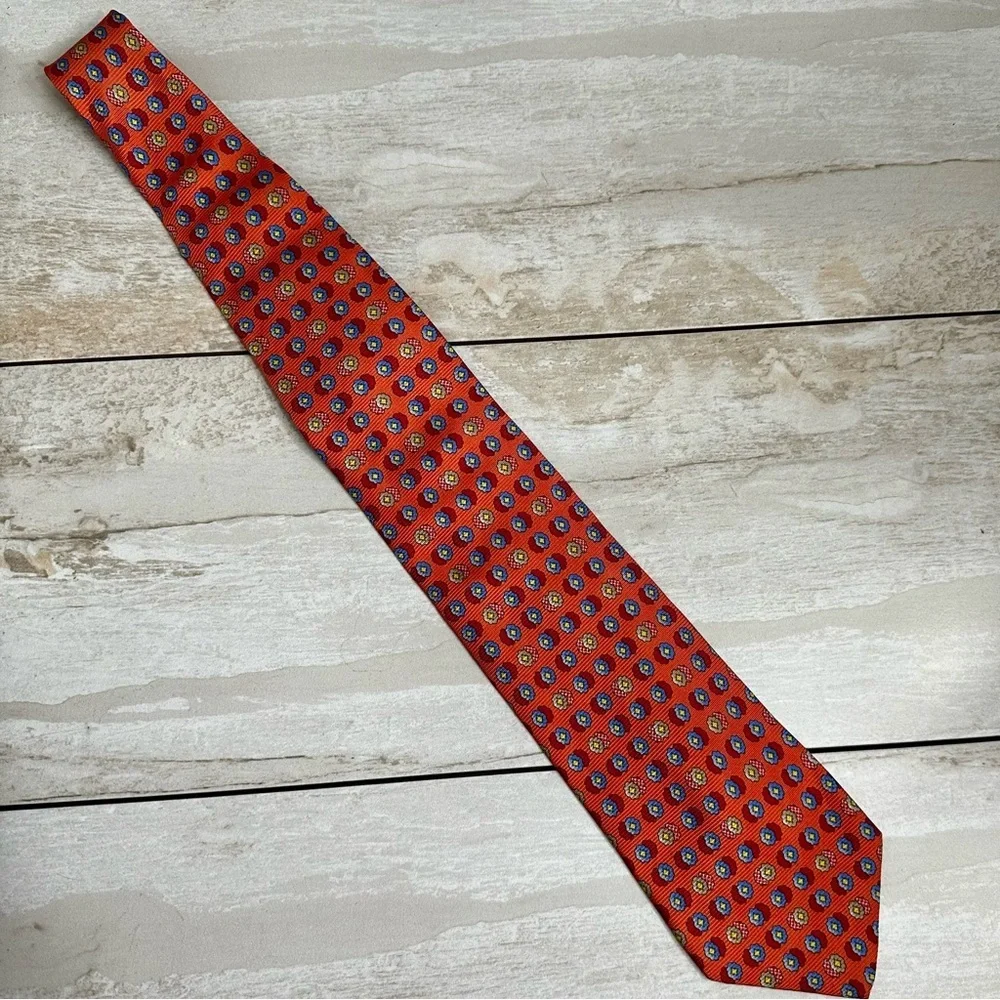 Courreges Paris Mens Peach 100% Silk Tie Floral Motif Work Wear Office Dapper